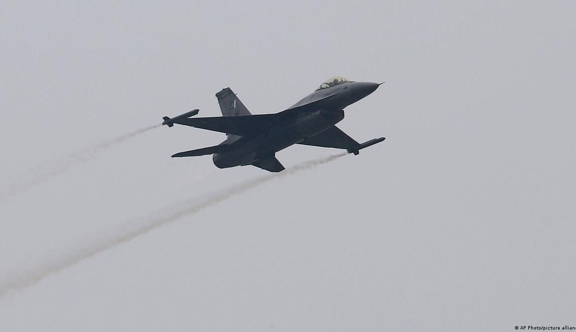 Pakistan Carries Out Calibrated Airstrikes Near Afghan Border After K-P Attacks